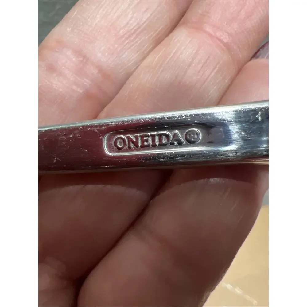Oneida vintage illumina